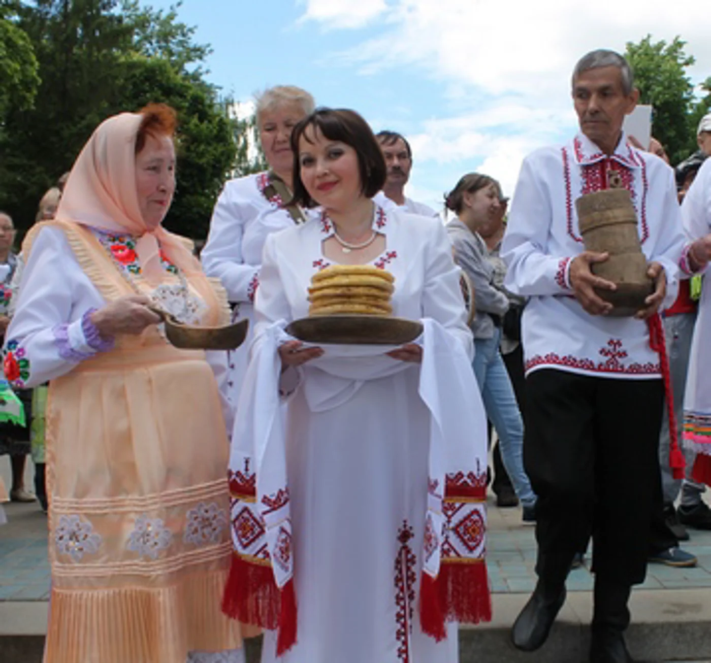 Международный праздник «Угинде» («Праздник нового хлеба»)