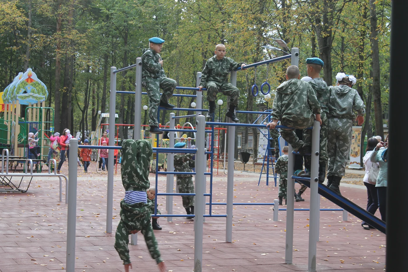 День Оружейника