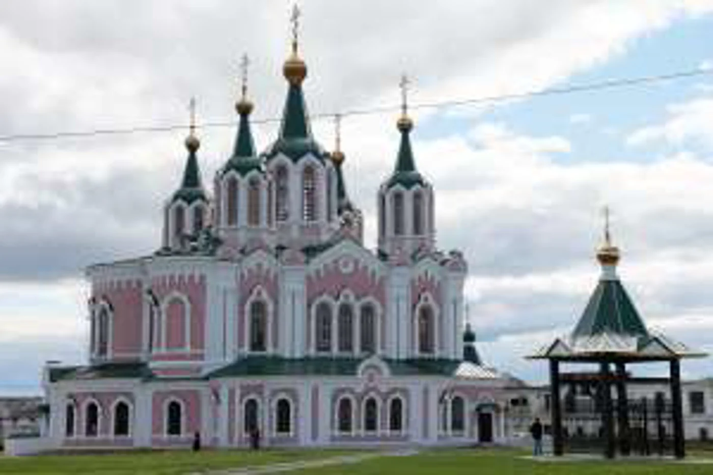 Праздник Успения Пресвятой Богородицы и обретение мощей преподобного Далмата Исетского.