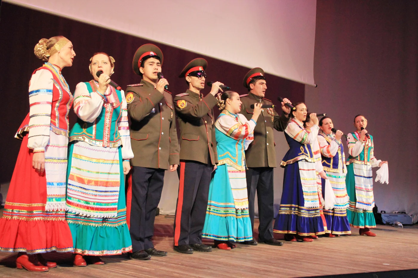 Межрегиональный фестиваль казачьей культуры «Наследники Ермака»