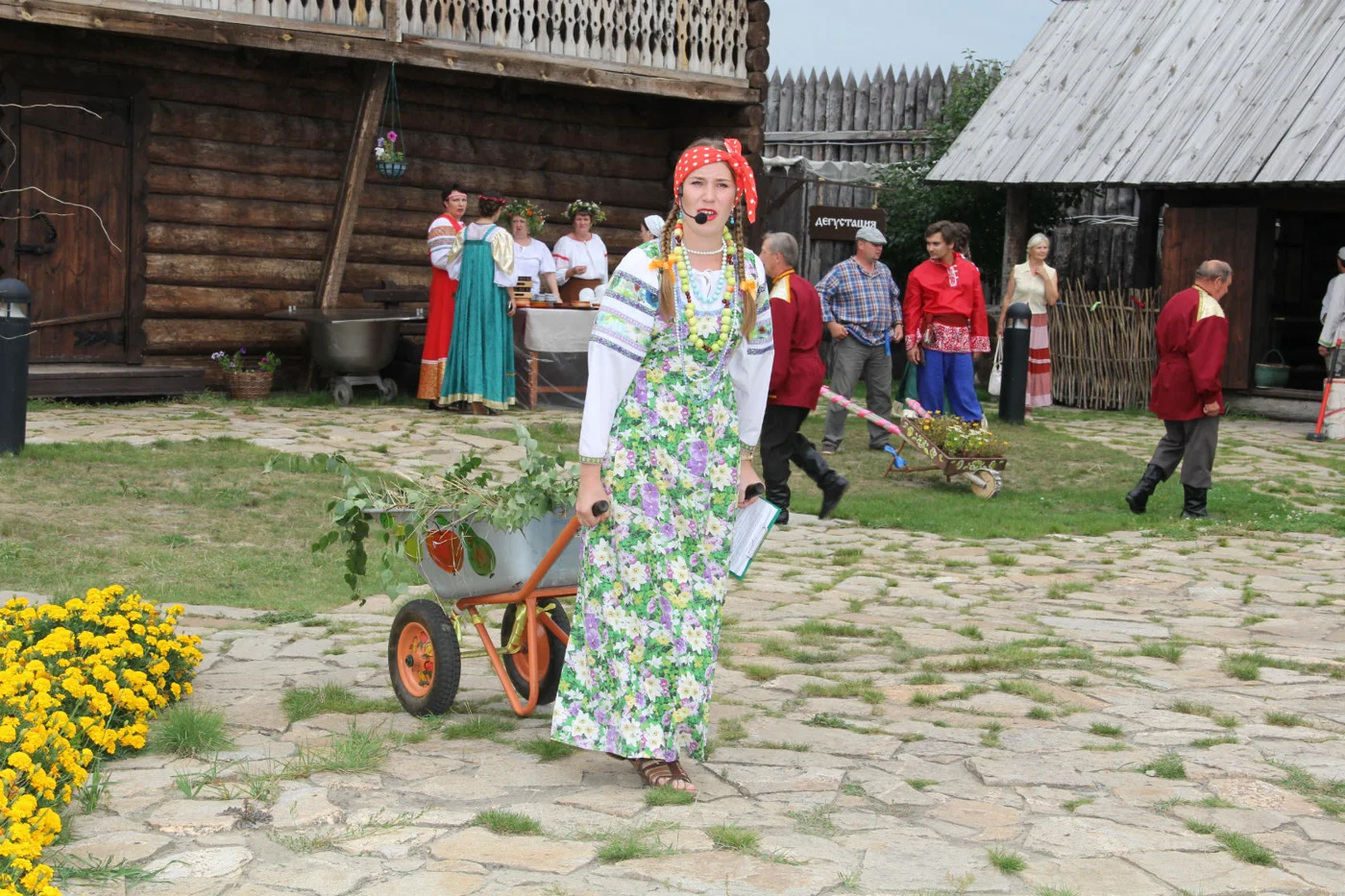 Народное гуляние «Августовские спасы»