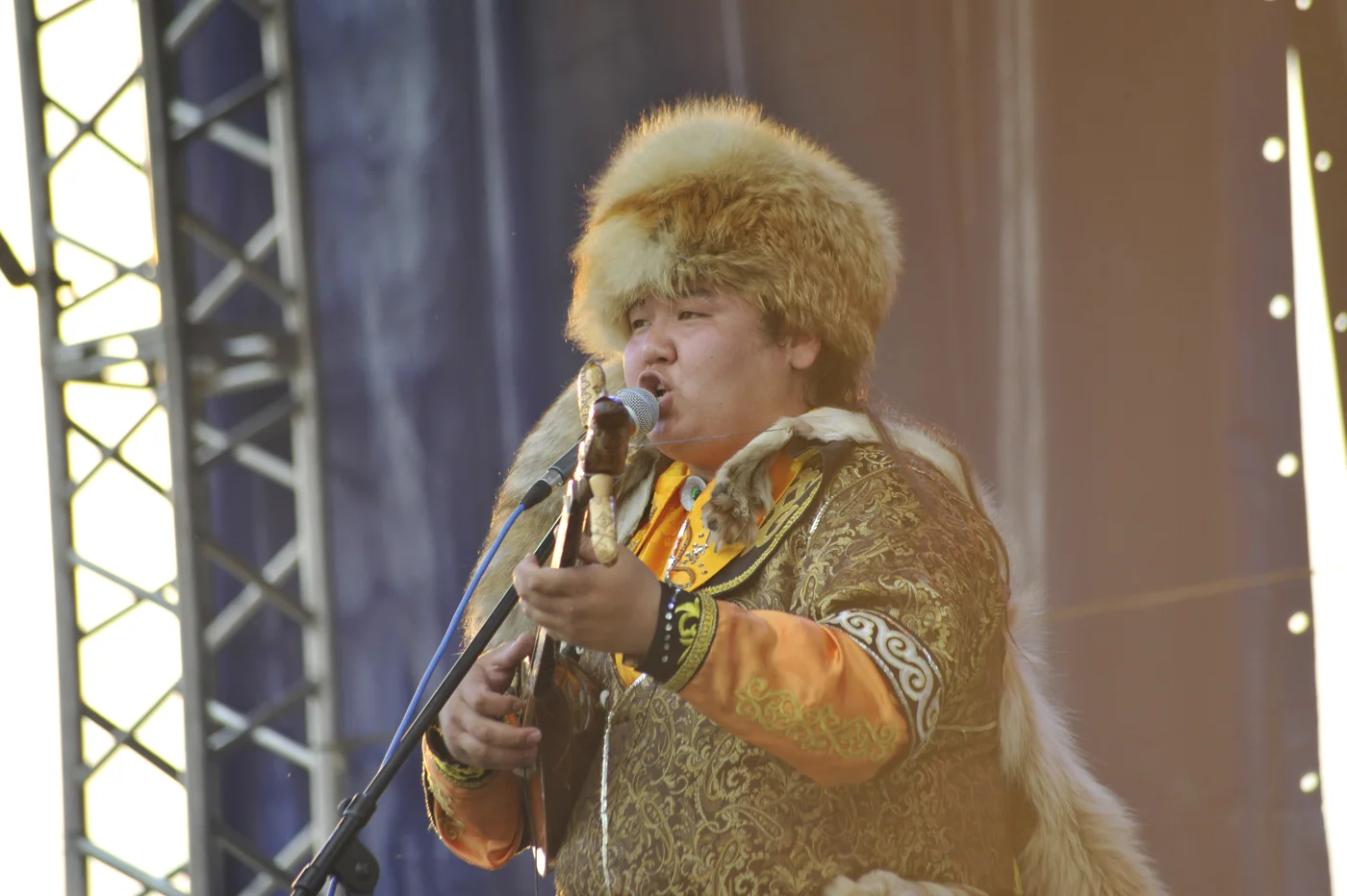Международный фестиваль-конкурс этнической эстрады «От ыры» (Песня Огня)