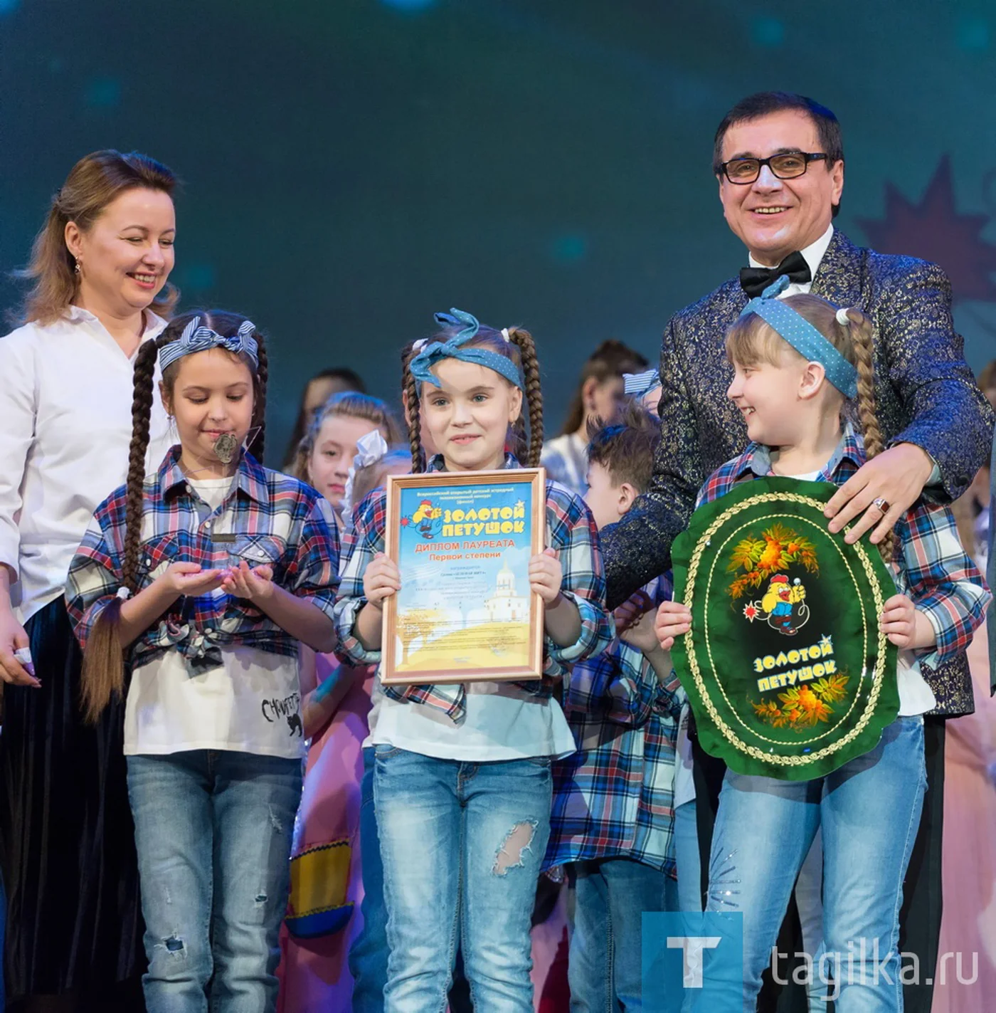 Всероссийский открытый детский эстрадный телевизионный конкурс «Золотой петушок»