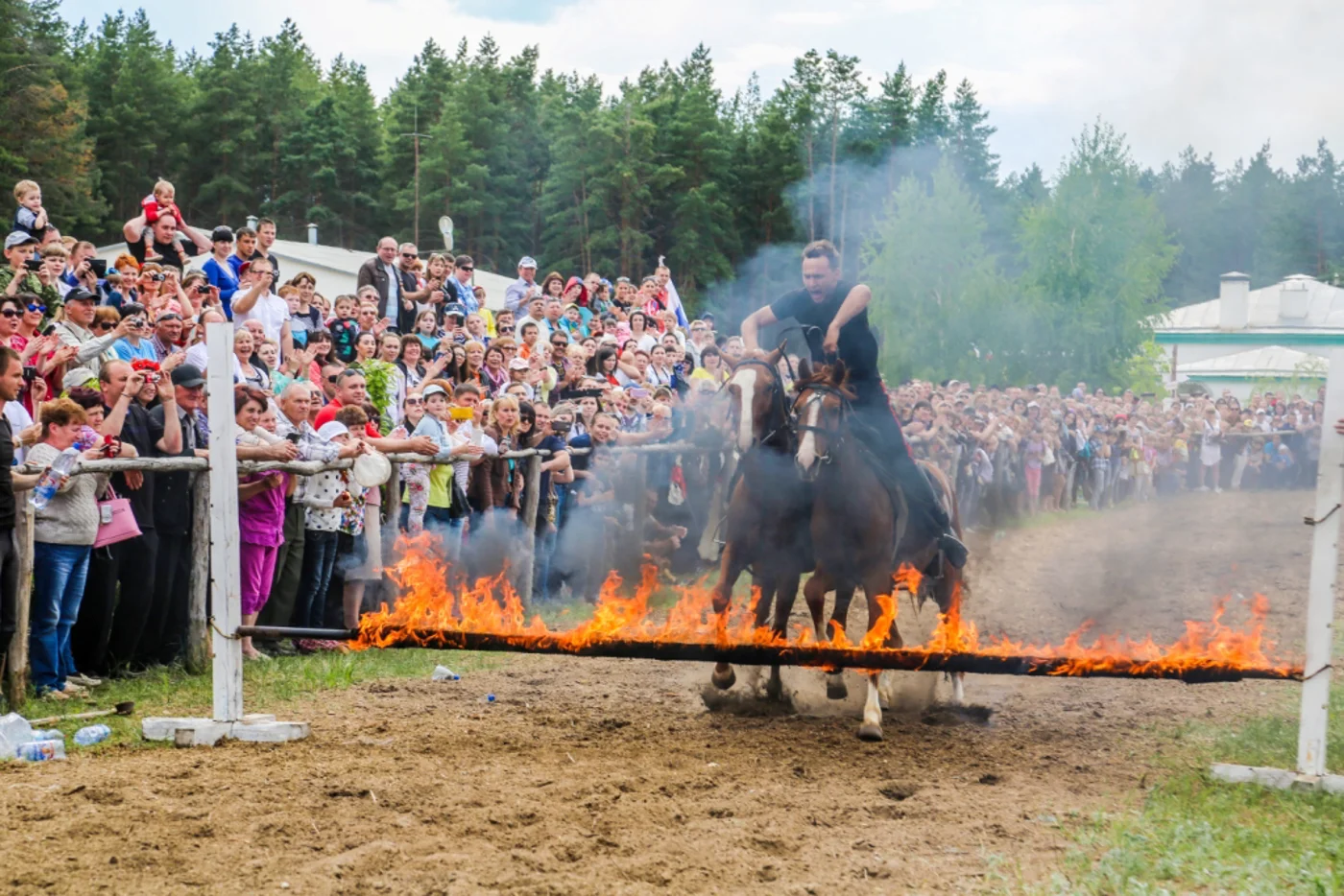 Литературно-этнографический праздник «Конь казаку всего дороже» (Вёшенские шермиции)