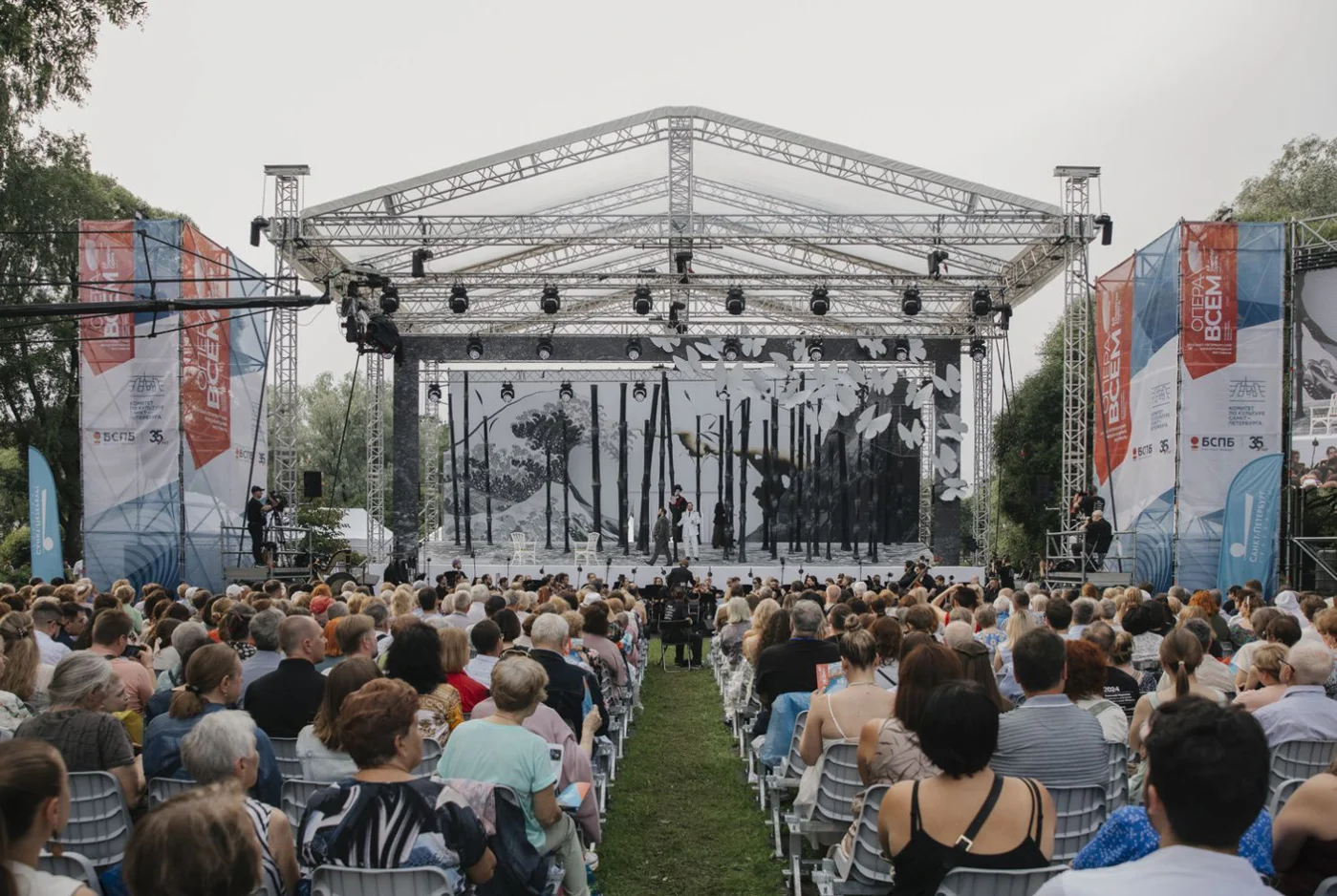 Фото: https://visit-petersburg.ru/event/xv-sankt-peterburgskiy-mezhdunarodnyy-festival-opera-vsem/