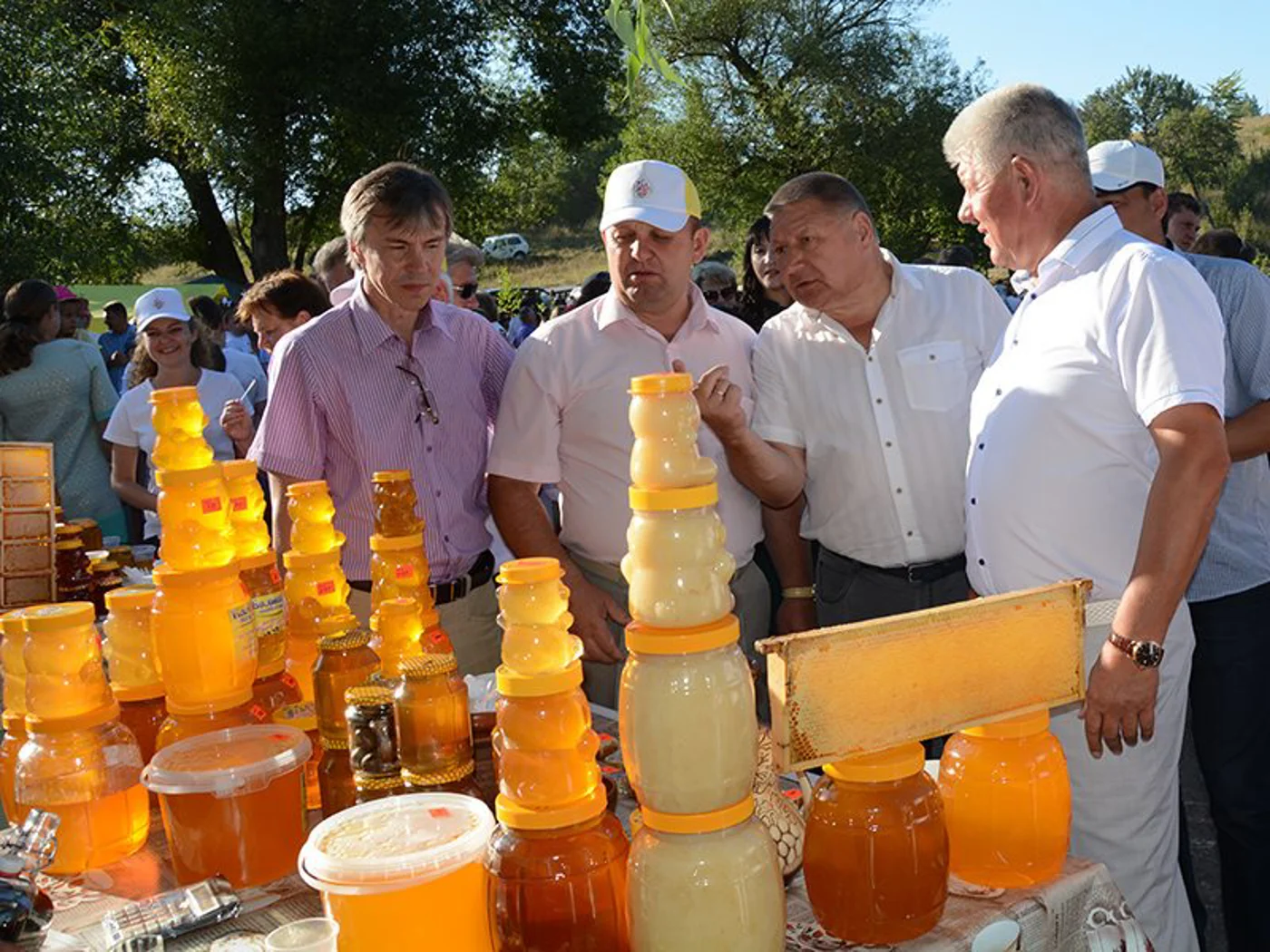 Медовый праздник "Балы - Тау"