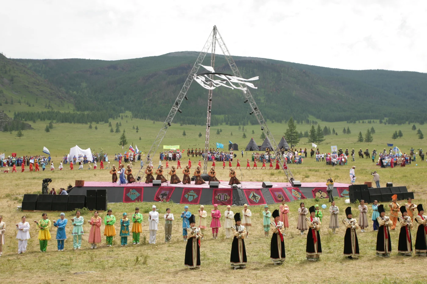 Праздник народных игр "Эл Ойын"
