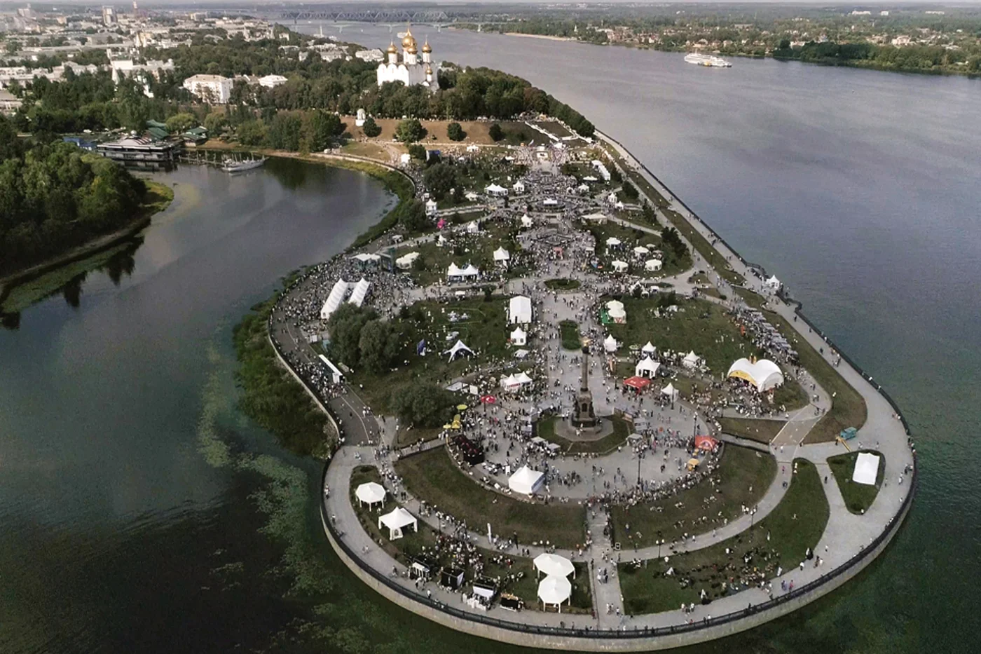 Городской пикник «Пир на Волге»