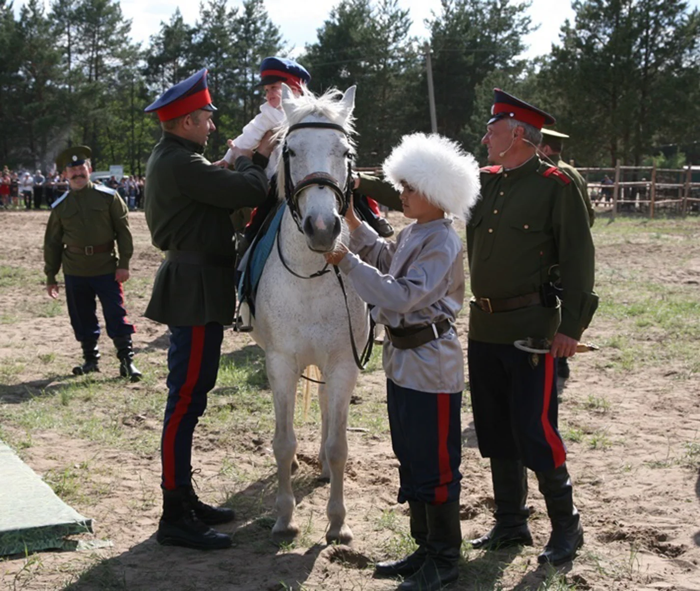 Литературно-этнографический праздник «Конь казаку всего дороже» (Вёшенские шермиции)