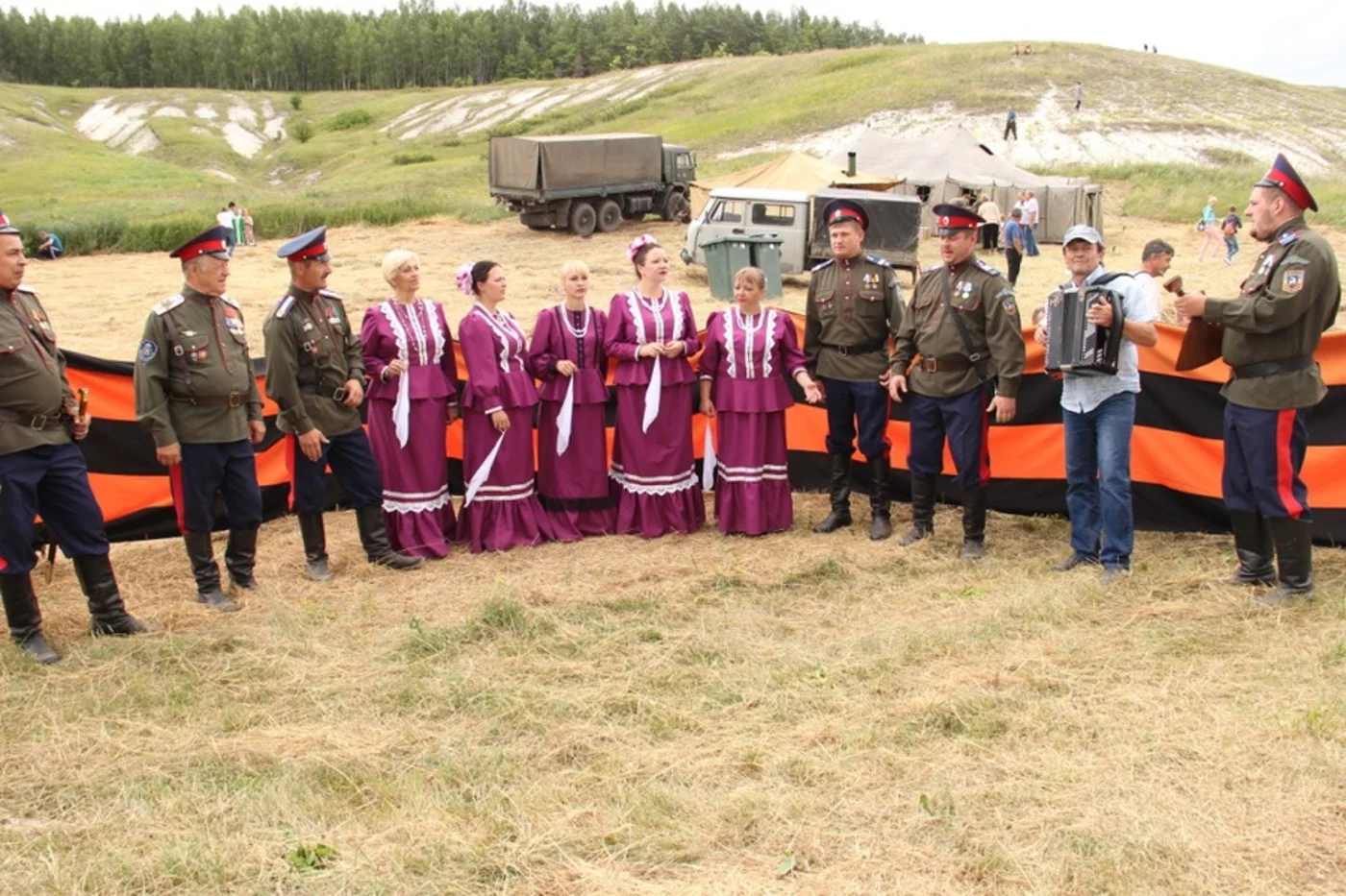 Патриотическая Арт-ретроспектива «Родина Героя»