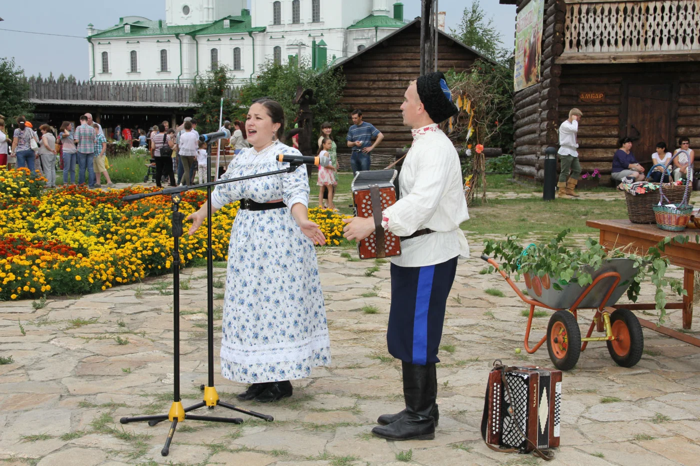Народное гуляние «Августовские спасы»