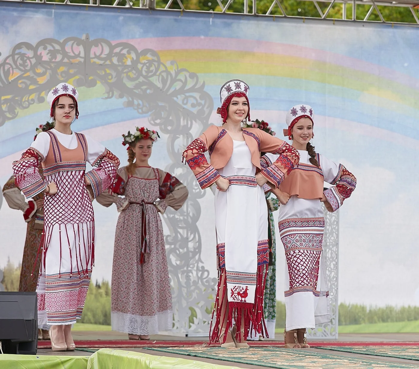 Всероссийский фестиваль народных художественных промыслов "Мастера Золотого кольца"